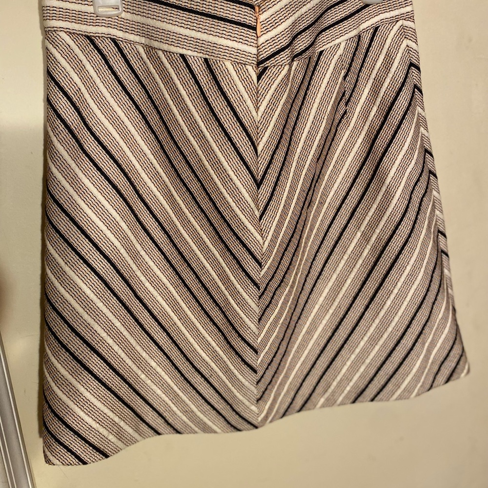 Loft skirt size 6